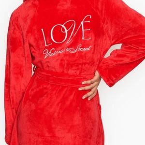 Victoria Secret red short cozy robe